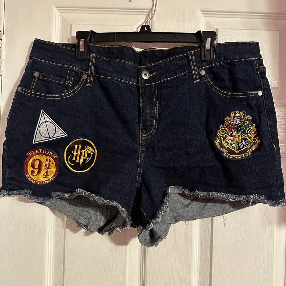 Torrid Harry Potter Denim Shorts sz 20